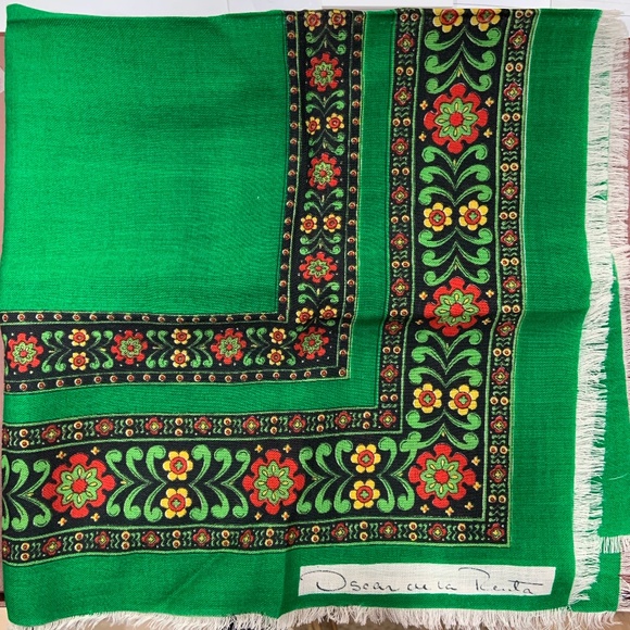 Oscar de la Renta Floral Patterned Wool Scarf - Picture 1 of 4